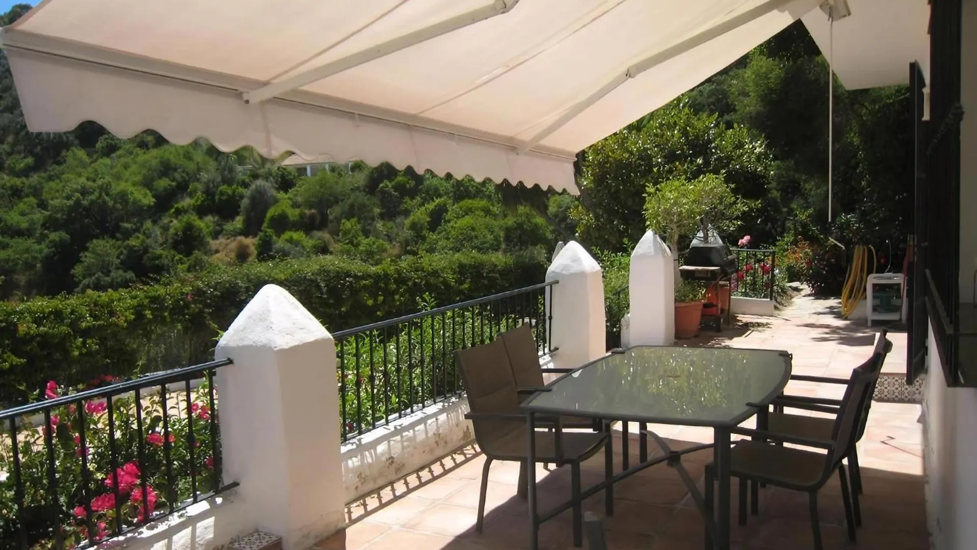 Villa La Recalada Mit Privatpool Estepona Holiday home