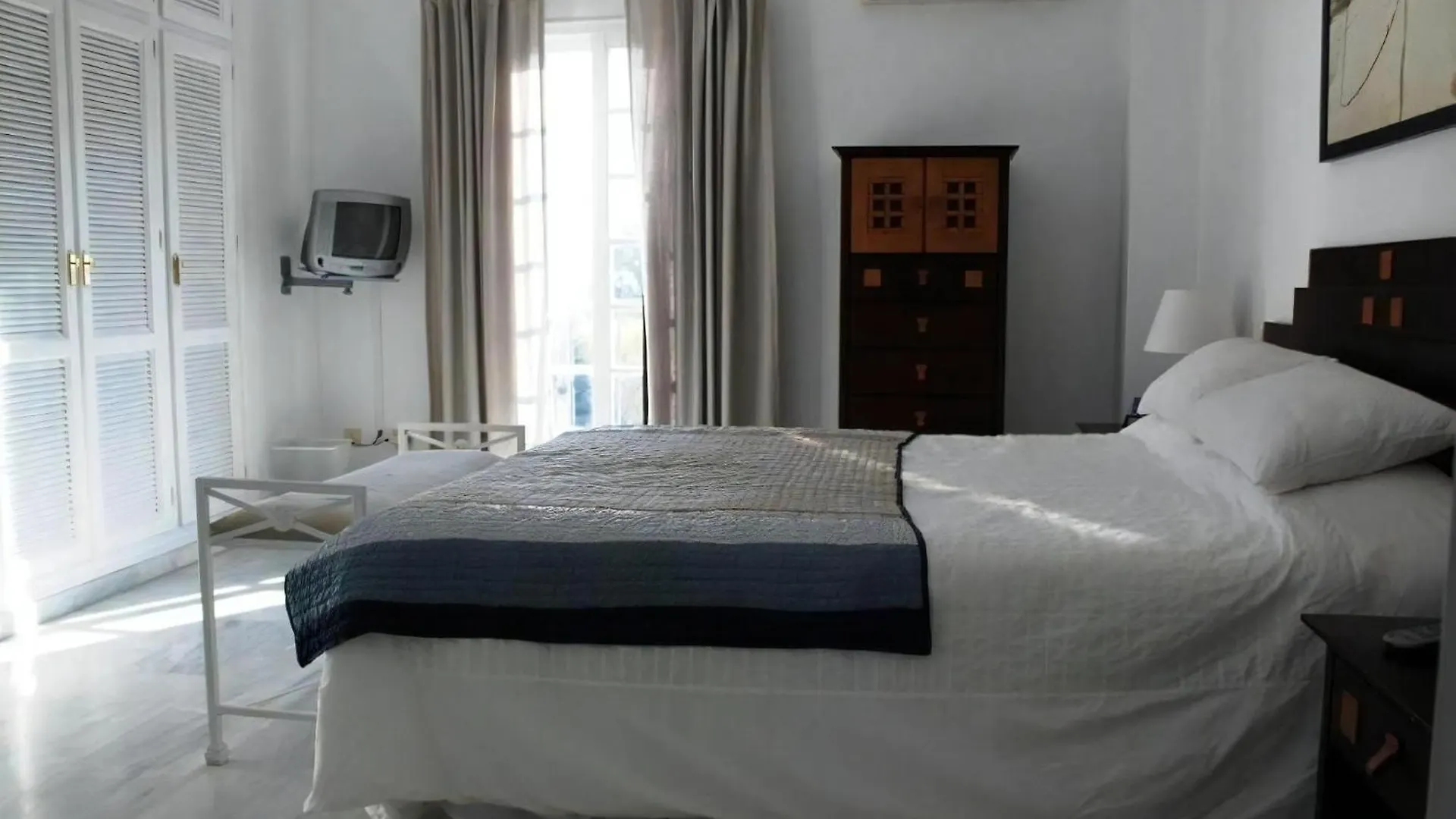 Villa La Recalada Mit Privatpool Estepona Holiday home
